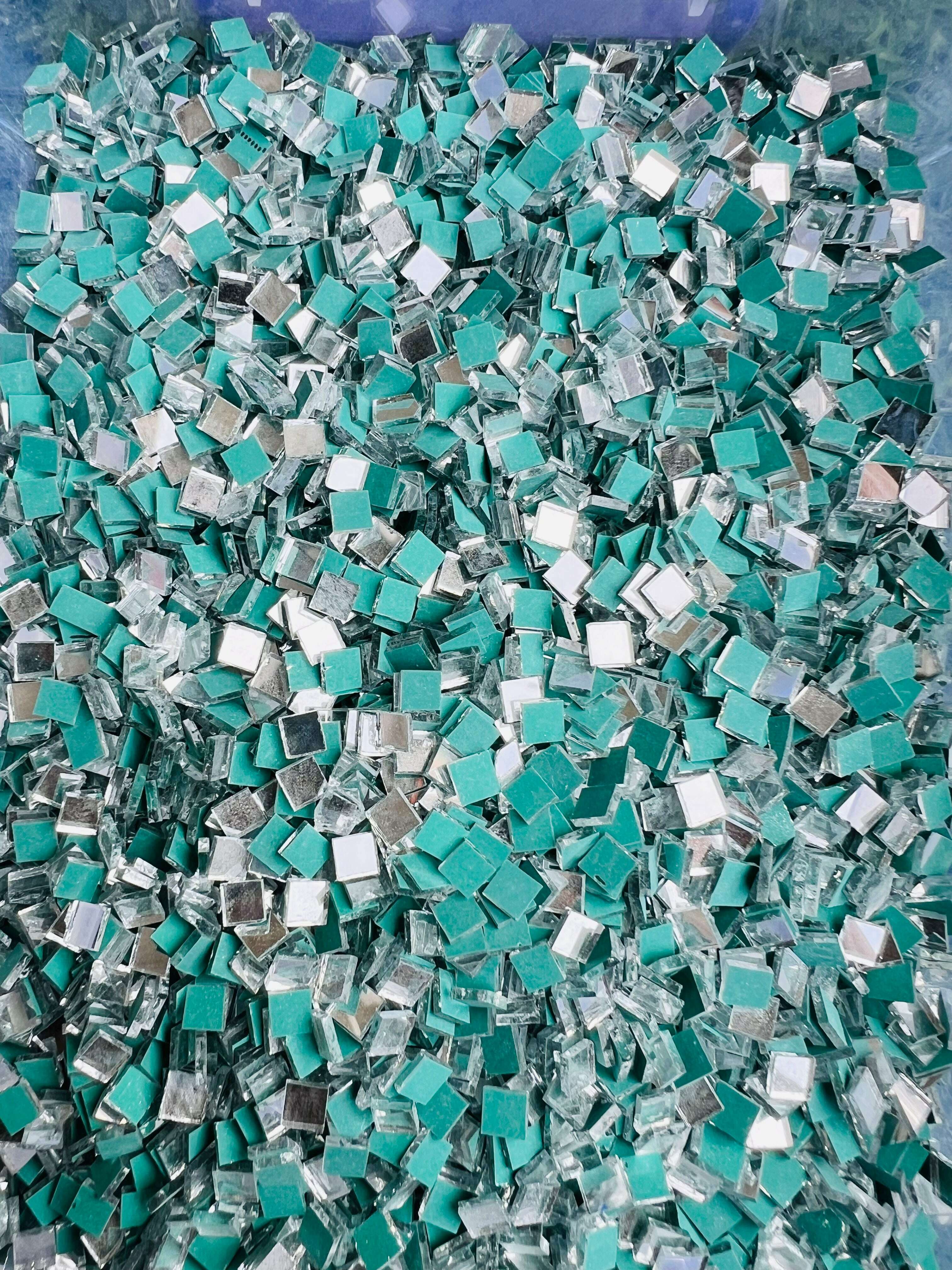 White Mirror 10x10mm