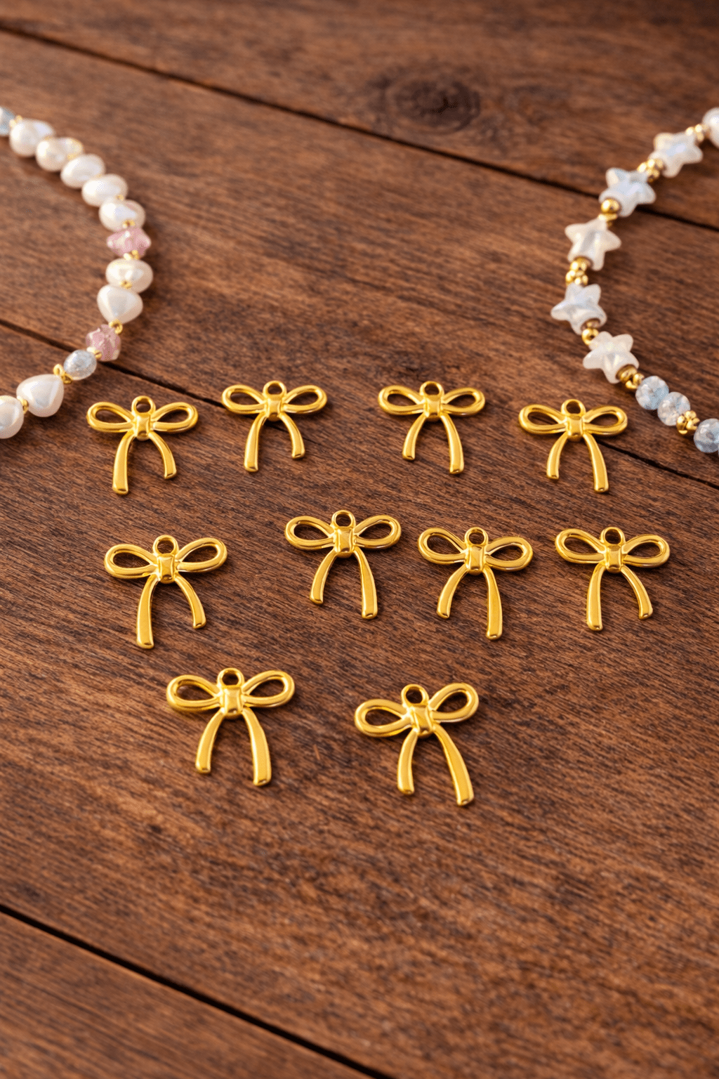 Charms pendant Bow