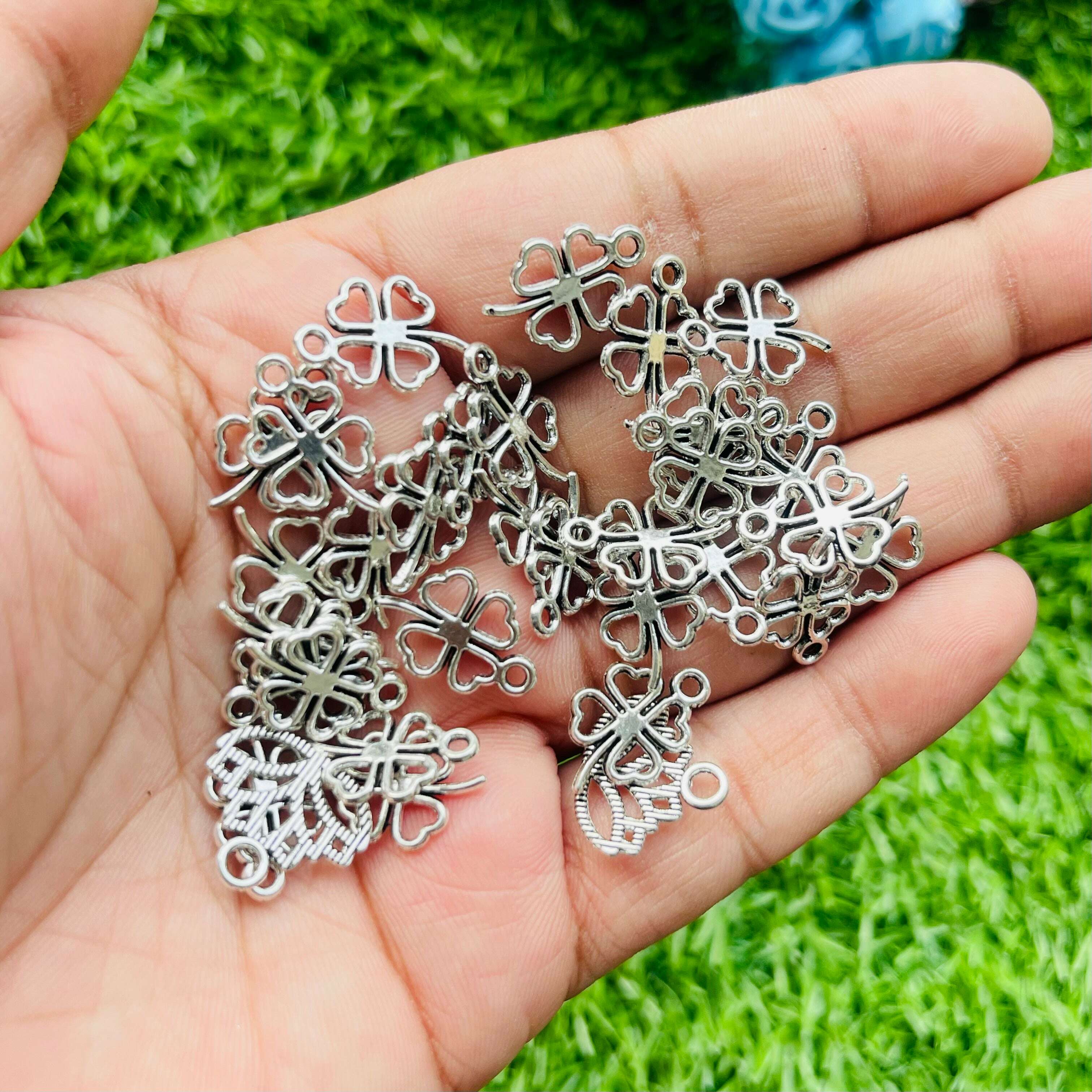 Charms pendant