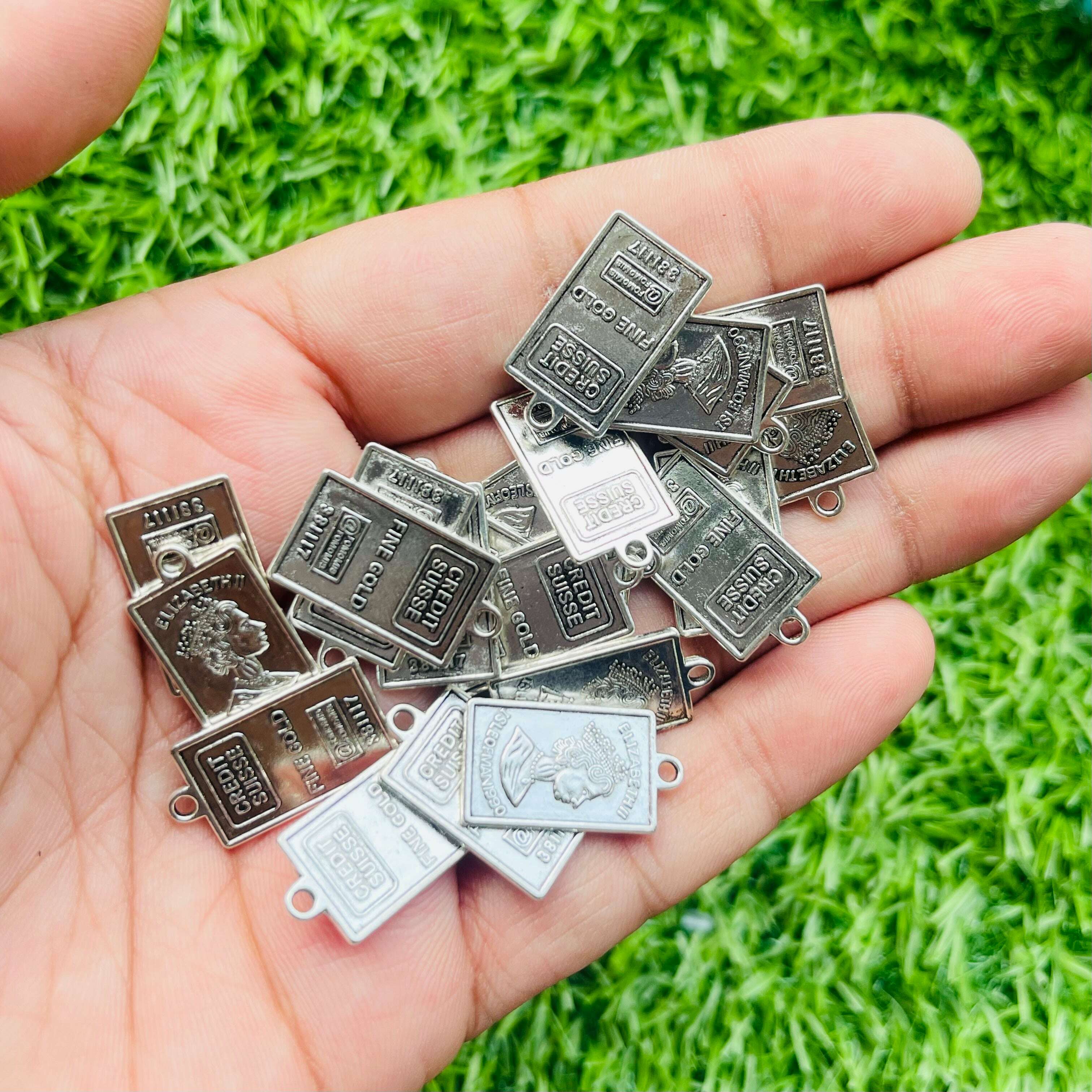Charms pendant