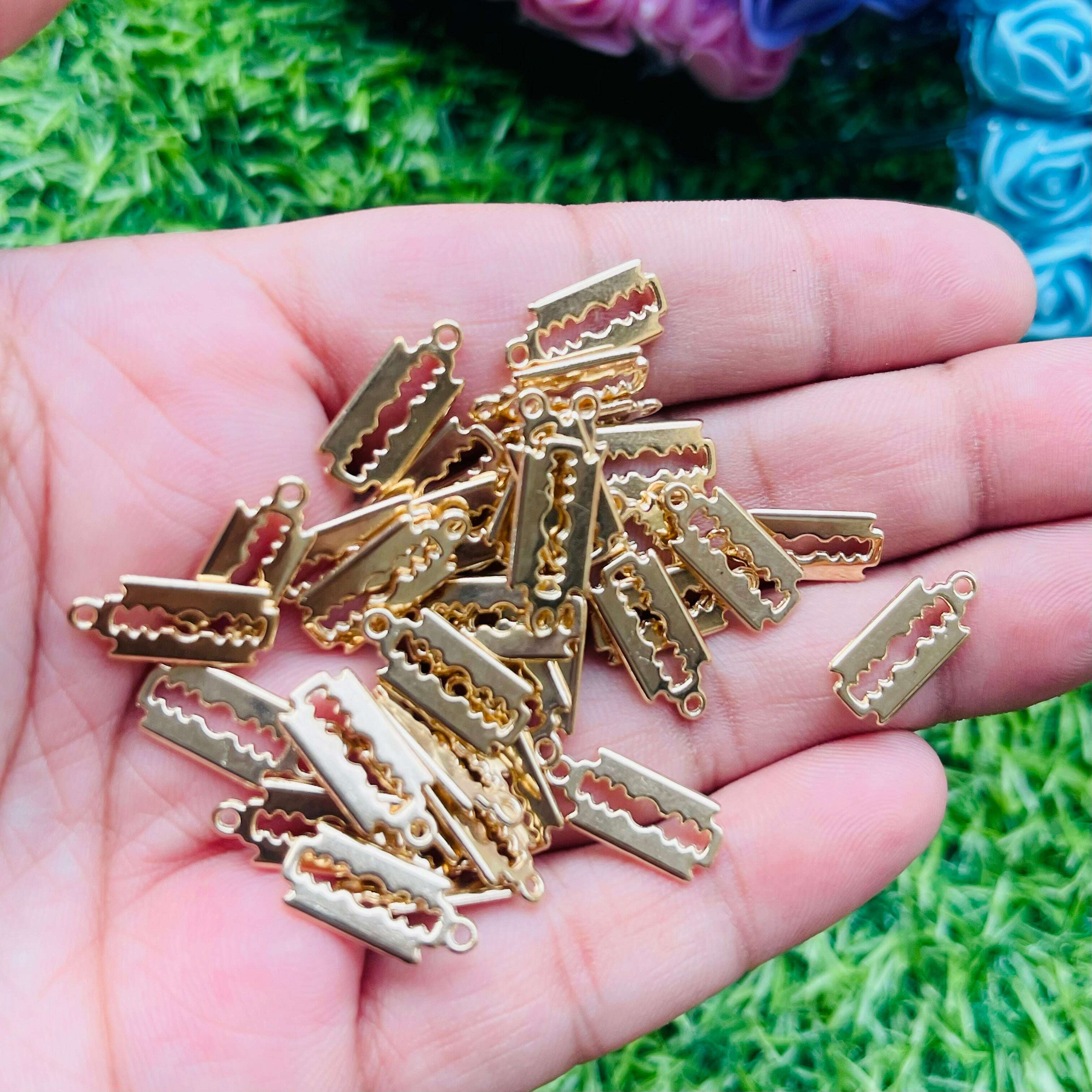 Charms pendant